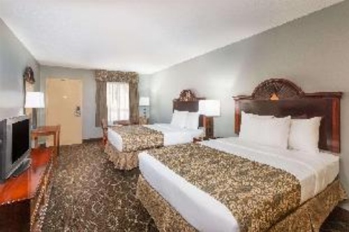 Baymont by Wyndham Mobile/Tillmans Corner image 1