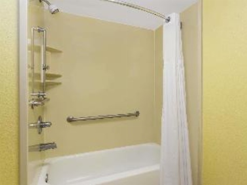 Baymont by Wyndham Mobile/Tillmans Corner image 10