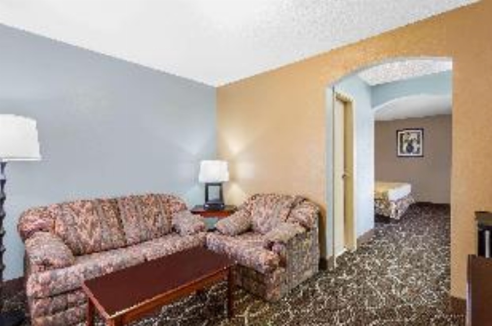 Baymont by Wyndham Mobile/Tillmans Corner Main image