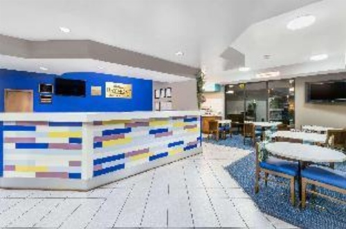 Baymont by Wyndham Mobile/Tillmans Corner image 7